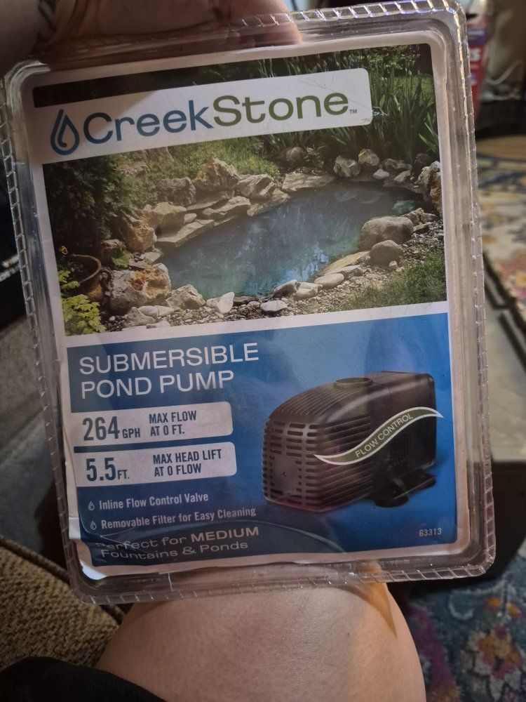 CreekStone Submersible Pond Pump - 264 GPH, 5.5 ft Max Head, Inline Flow Control & Removable Filter