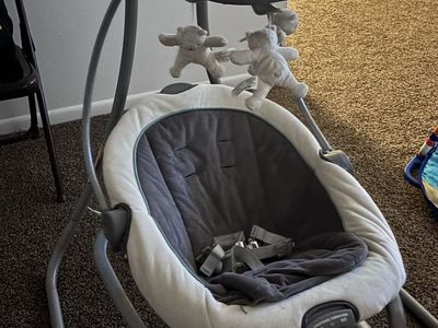Baby swing