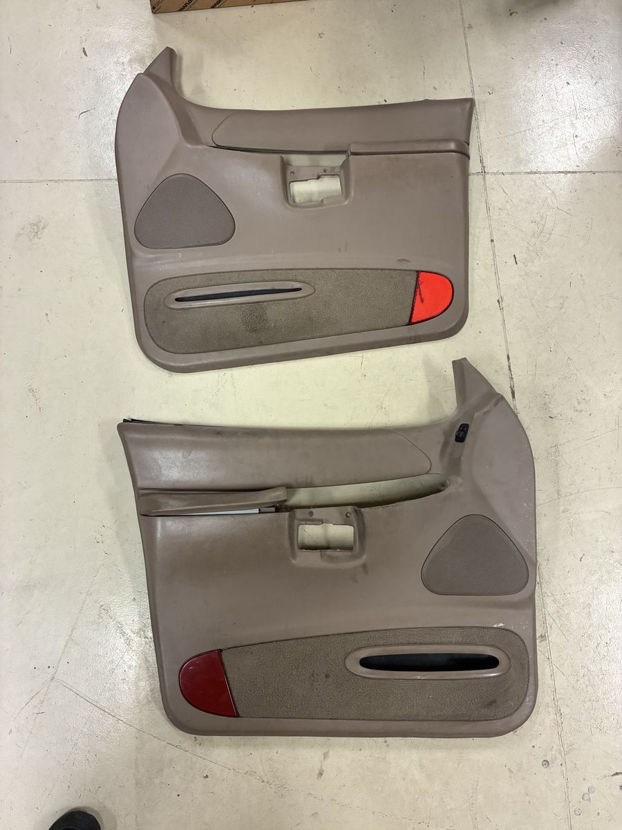 1998-2001 Ford Explorer/Mercury Mountaineer Door Panels all 4