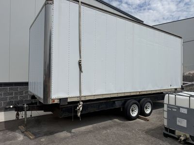 Storage container