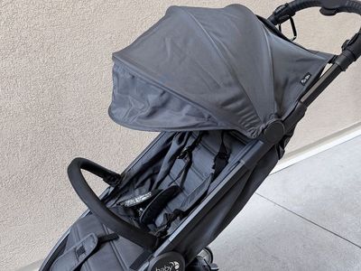 Baby jogger stroller