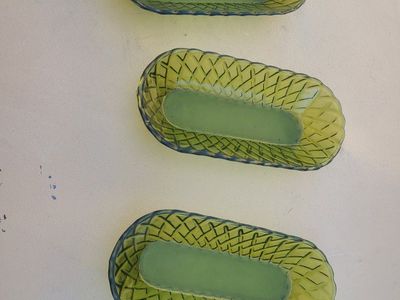 Indiana Glass Oval Oblong Celery Dish Avocado Gree