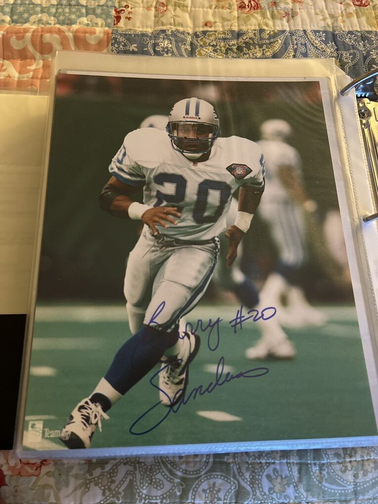 Barry Sanders Autograph Football Lions 8x10 Auto