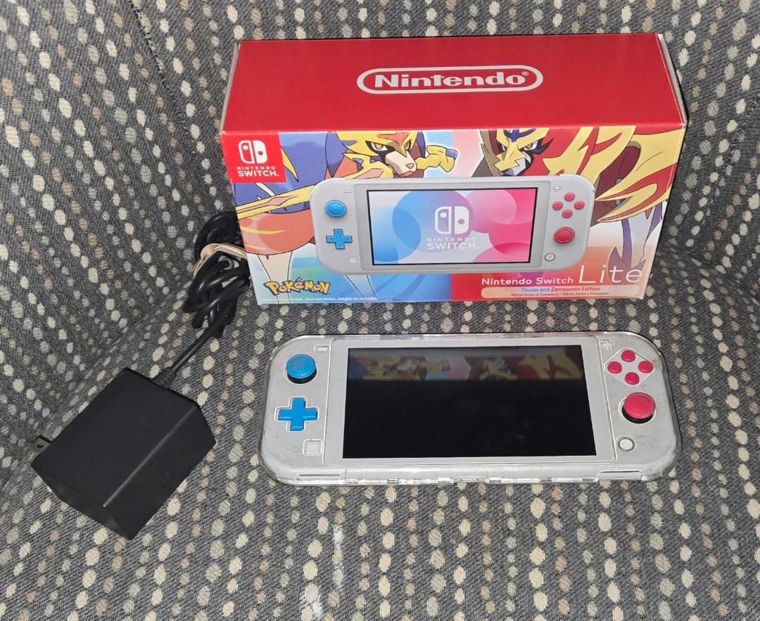 Zacian and Zamazenta Nintendo Switch Lite with original box! trades considered!