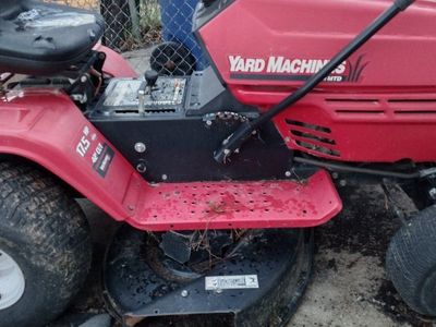 Yard Machine 17 hp twin. 42" deck.
Rear tires st