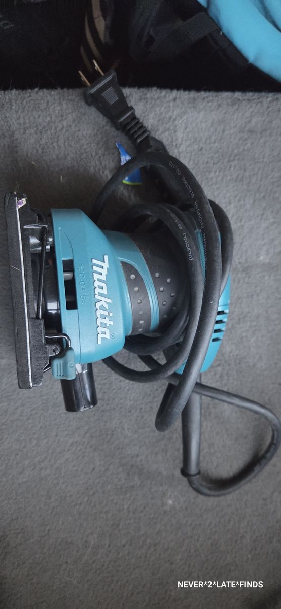 Makita power sander