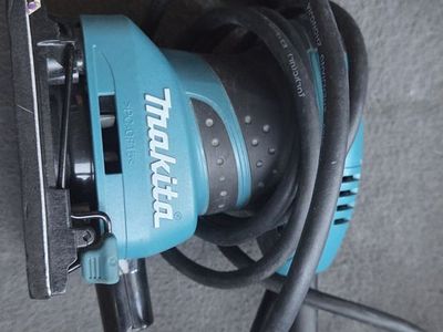 Makita power sander