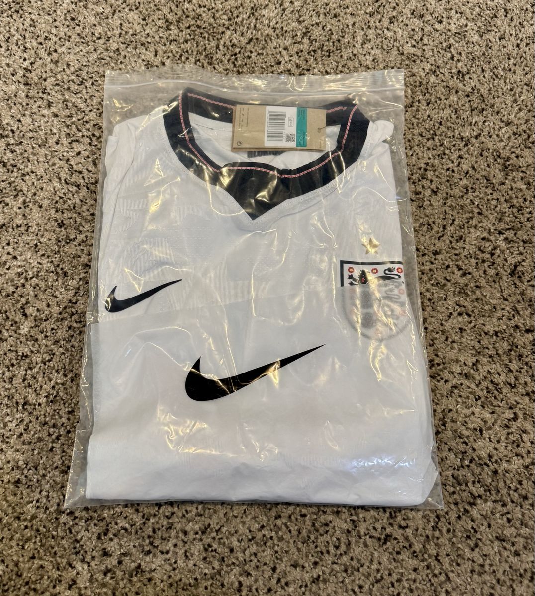 Nike England 2026 World Cup Home Jersey Men's Size XL