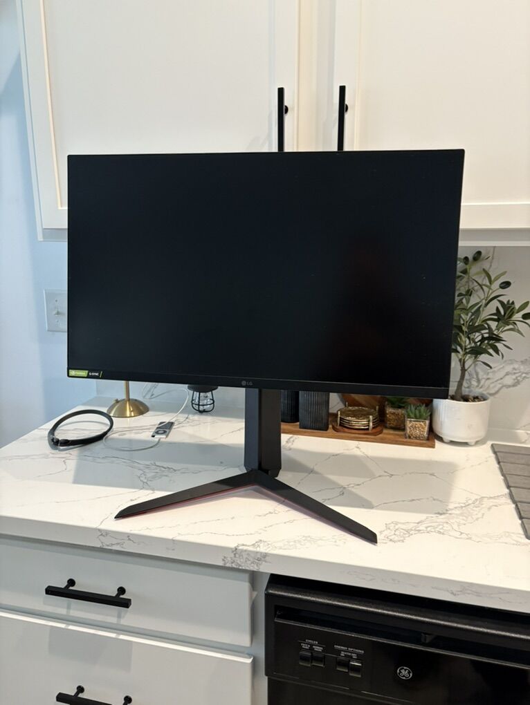 LG Monitor 27 ( New Conditions )