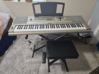 Yamaha YPG-235 Electronic Keyboard