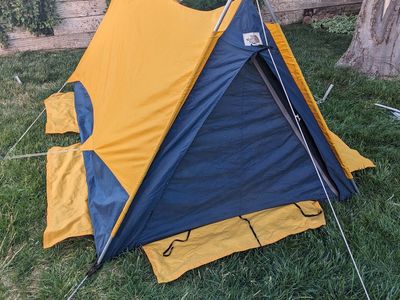 Vintage North Face St Elias 4 Season Mountaineering Backpacking Tent