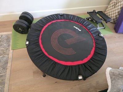 Pelpo Mini Trampoline Rebounder - Black and Red Exercise Fitness Trampoline