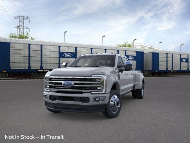 2026 Ford F-450 Super Duty Platinum