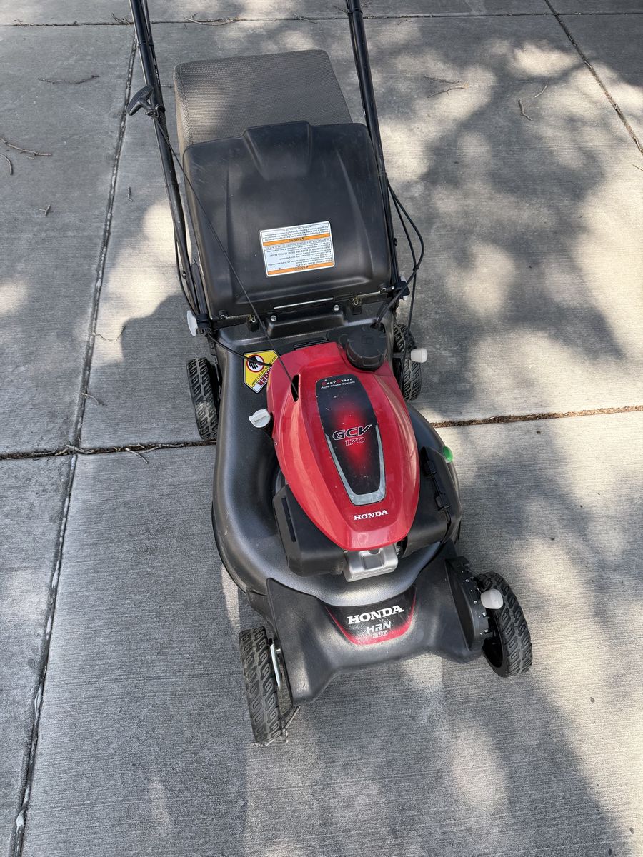 honda mower HRN216