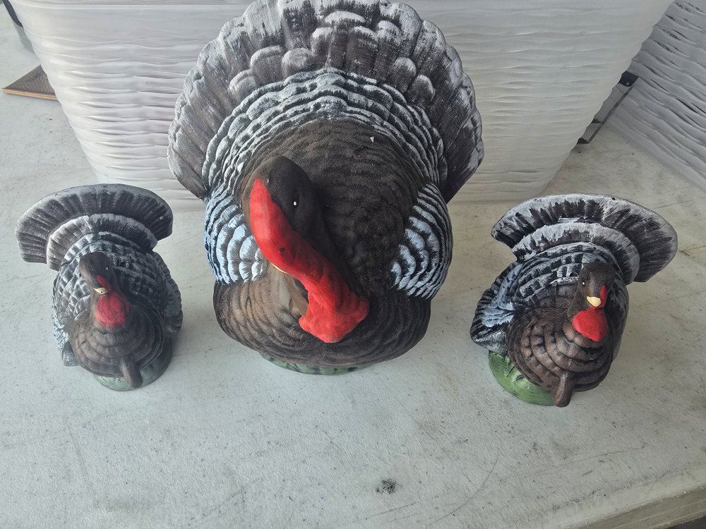 Set of 3 Ceramic Turkey Figurines - Large & Small Thanksgiving Decor