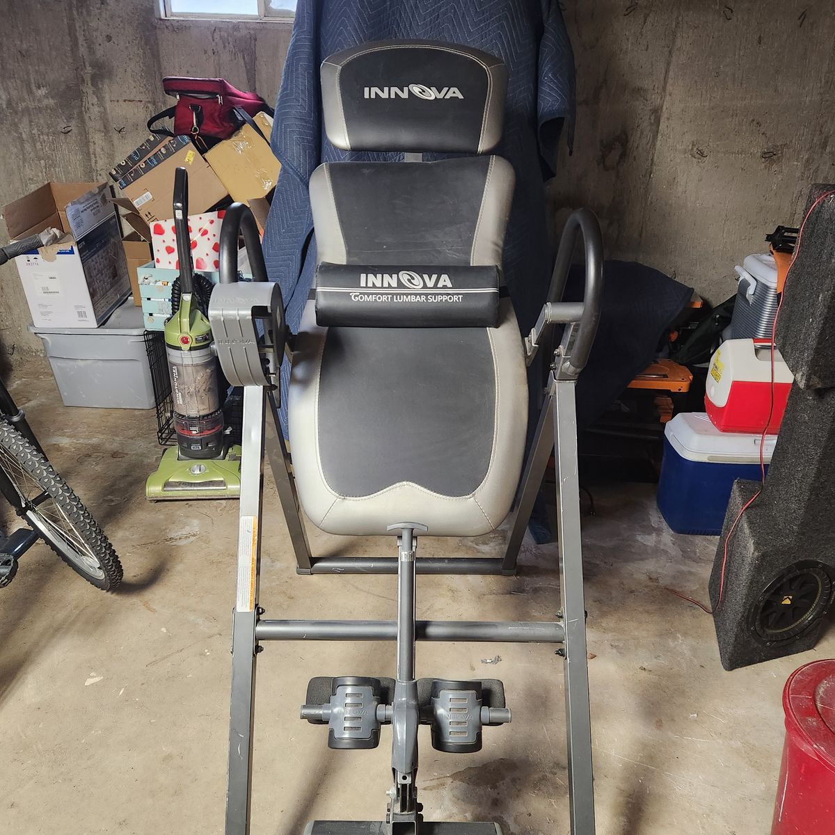 Innova Inversion table