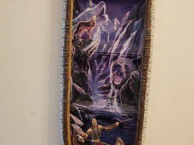 Canoe with 4 painted plates