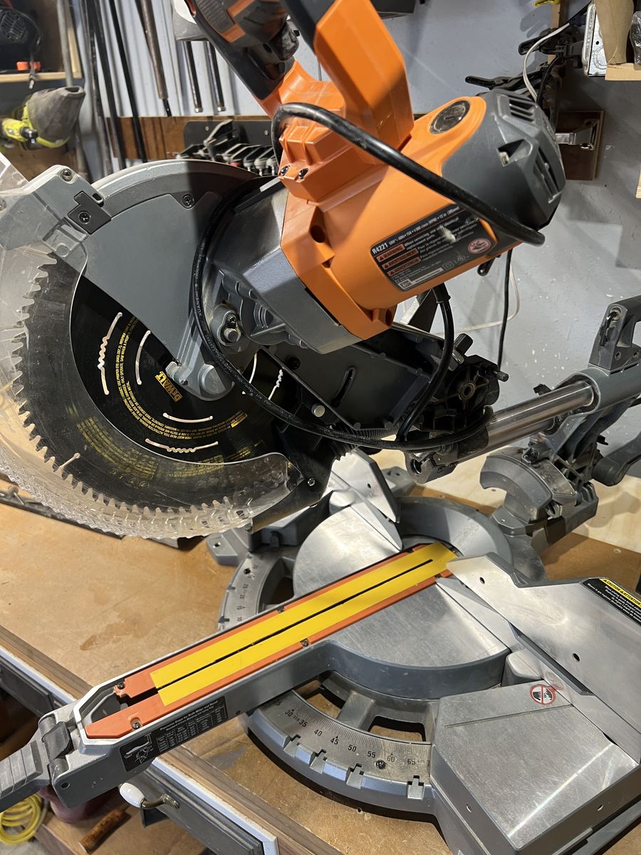 Ridgid R4221 Miter Saw