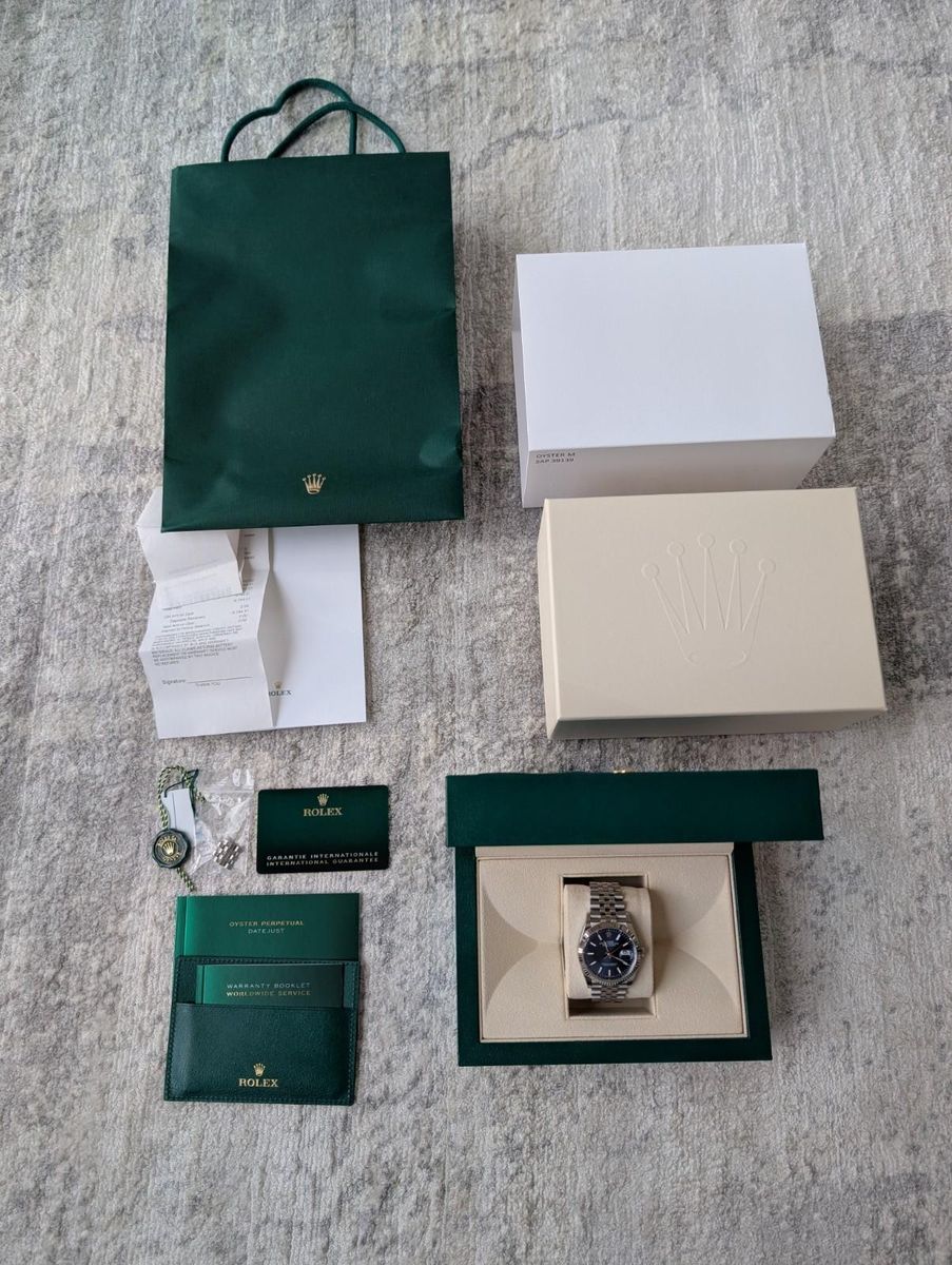 Rolex Datejust 36mm - Jubilee - Fluted Bezel, Blue Dial. Ref. 126234 Watch 2023