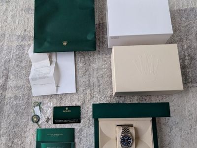 Rolex Datejust 36mm - Jubilee - Fluted Bezel, Blue Dial. Ref. 126234 Watch 2023