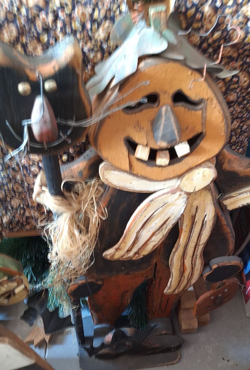 Halloween standing wooden pumpkin head guy