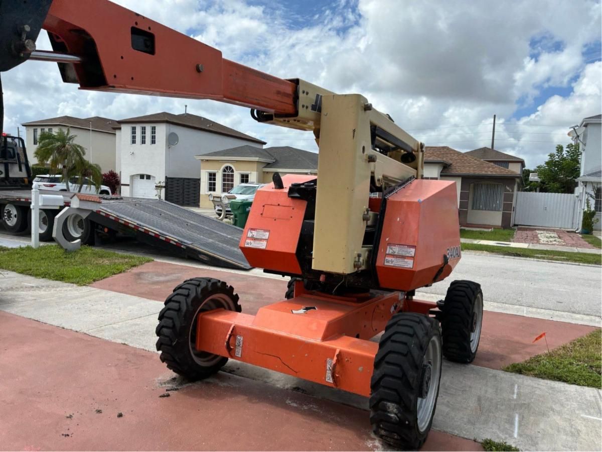 2018 JLG 340AJ Boom Lift