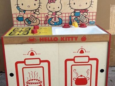 Vintage Hello Kitty wooden kitchen