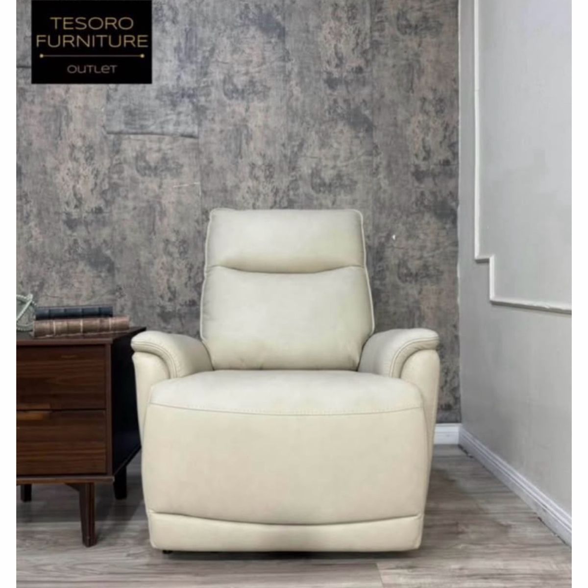 SANDERS LEATHER RECLINER CHAIRS *3 available