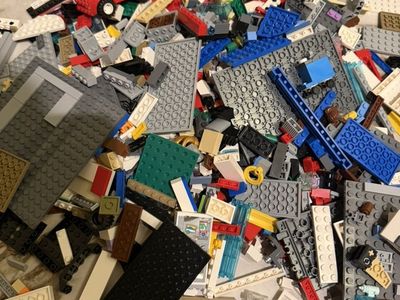 LEGO Bulk Lot – 4 lbs Mixed LEGO Bricks & Pieces