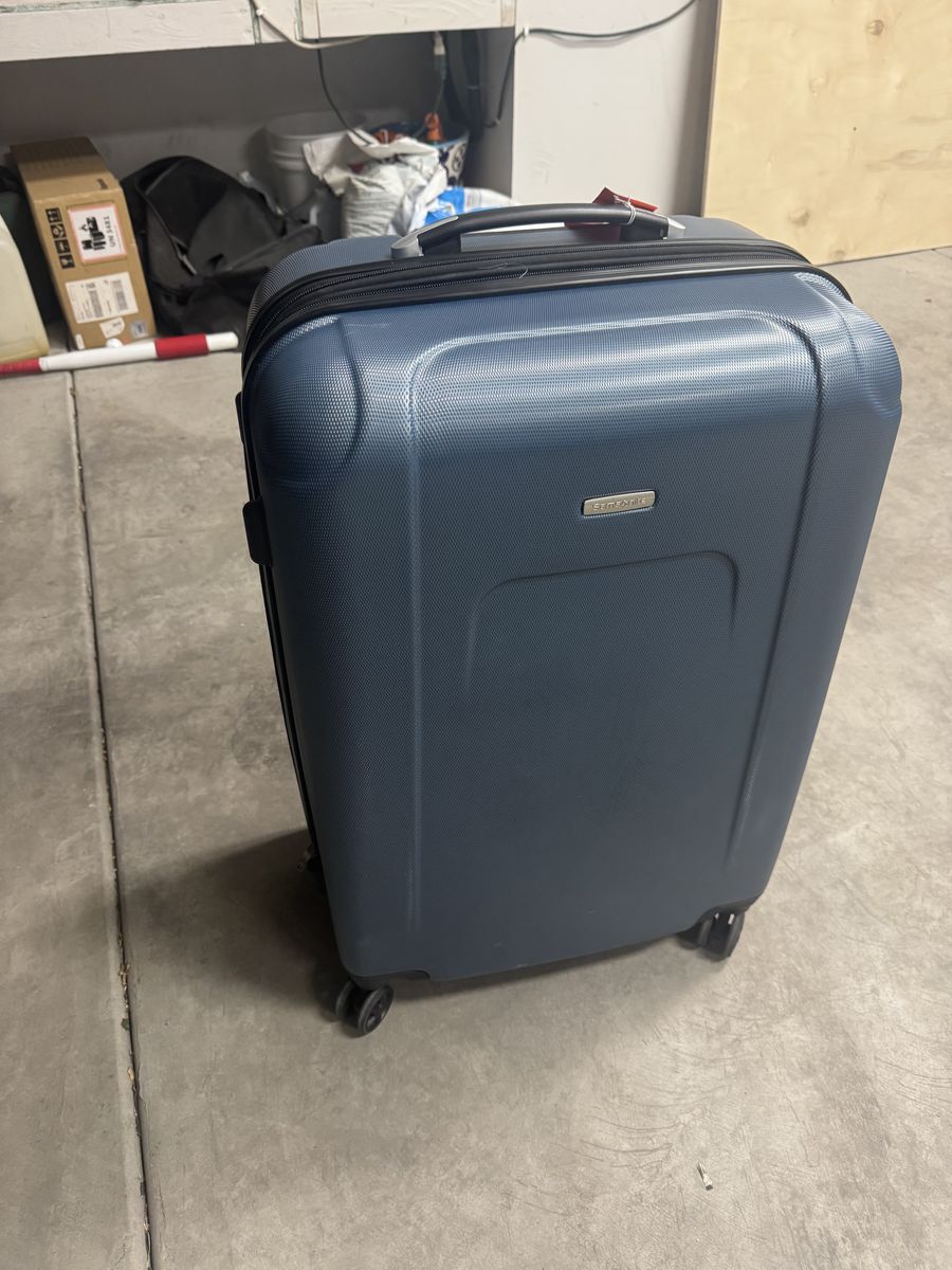 samsonite luggage roller