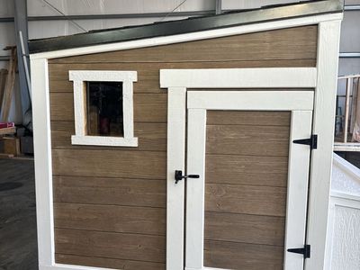 Chicken Coop And Chicken Run