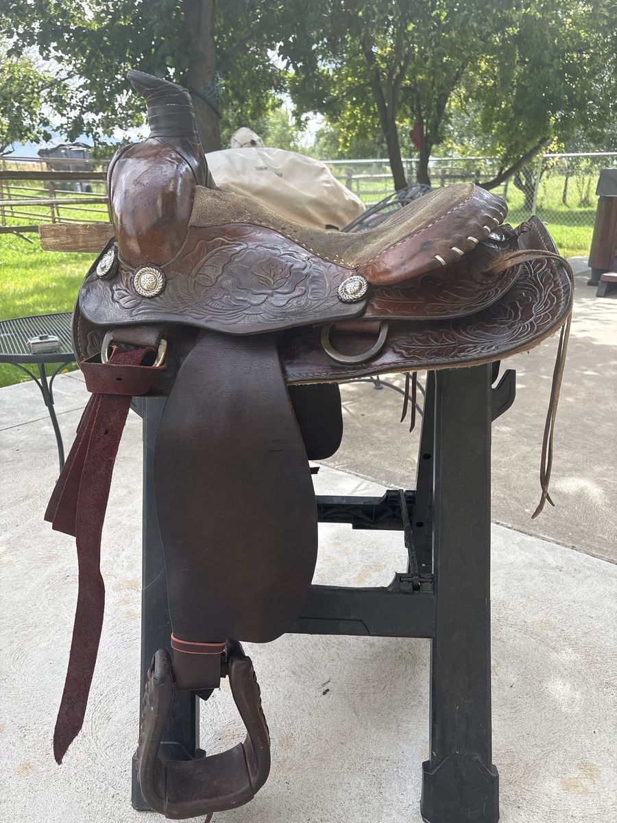 15 inch rope saddle 