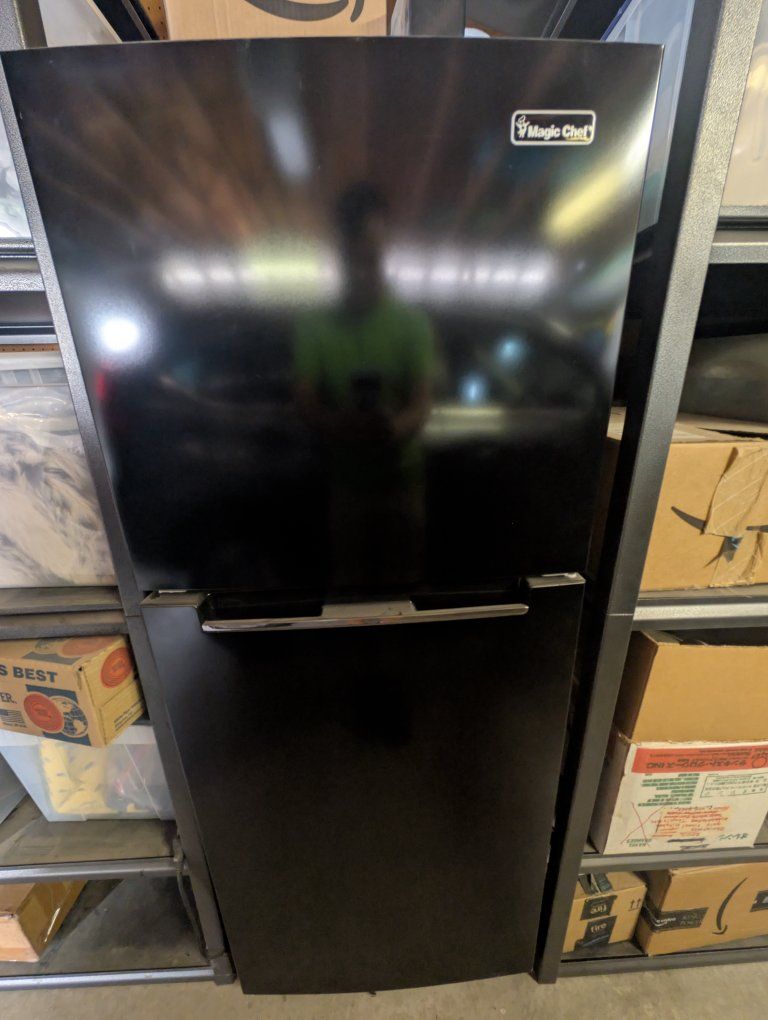 Magic Chef Black Compact Refrigerator