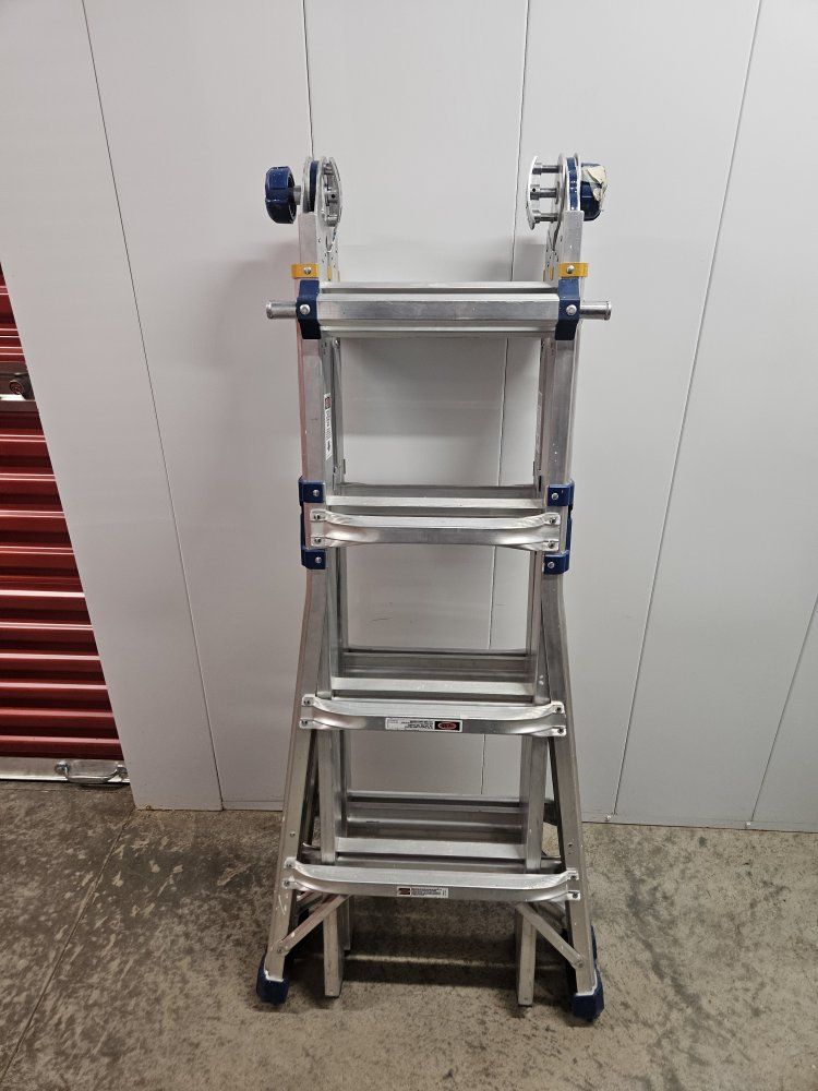 Staircase for sale, like new.
