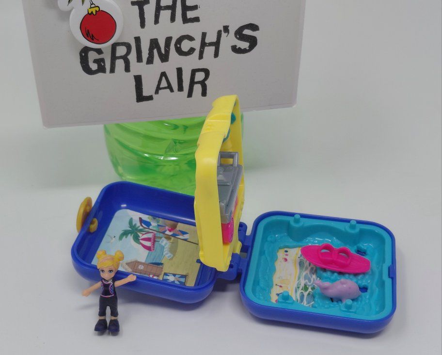 ️ Polly Pocket Beach Squad Compact with Figure