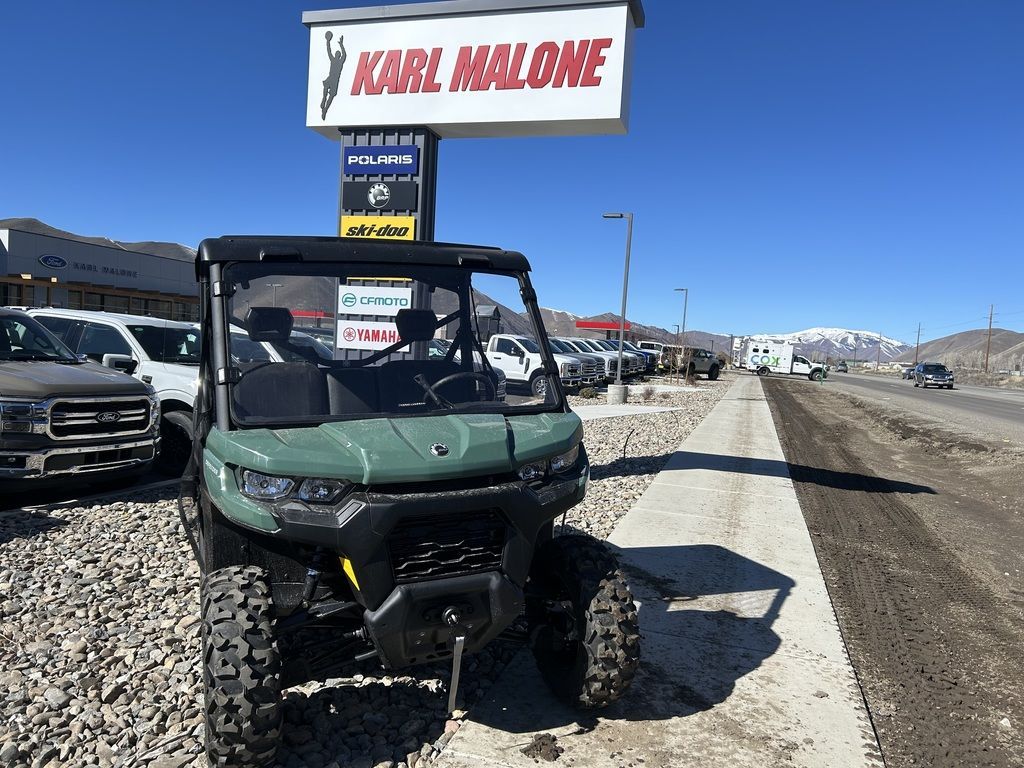 2026 Can-Am Defender DPS HD7 Compass Green - B0408