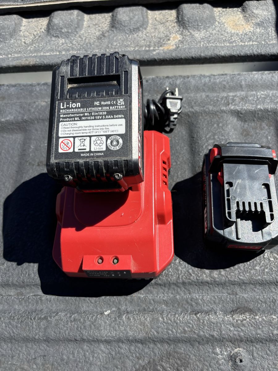 Unbranded 18V 3.0Ah Lithium-Ion Power Tool Battery Charger with 2 Batteries