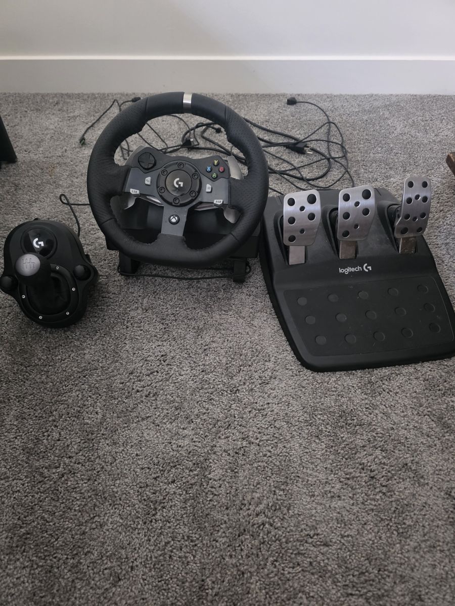 Logitech G920 Racing Wheel
