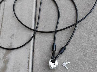 Master Lock Black Cable with U-Haul Stainless Steel Disc Lock and Keys