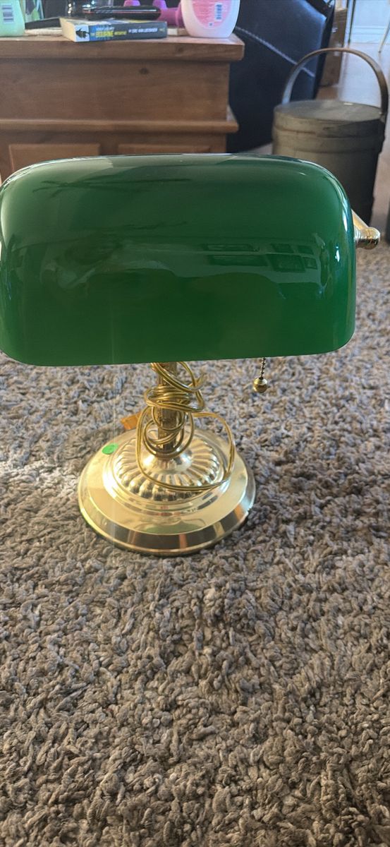 Vintage Brass Banker's Lamp with Green Glass Shade - Classic Desk Light