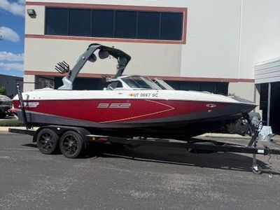 2018 MB B52 23’