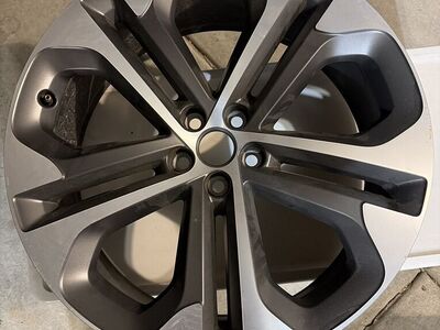 21 Wheels Rims 5x108mm (5x4.25) Bolt Pattern