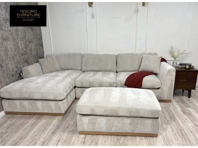 HENREDON CALEY SECTIONAL WE OFFER DELIVERY