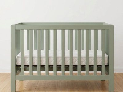 Like New: daVinci Sage Crib & Premium Mattress