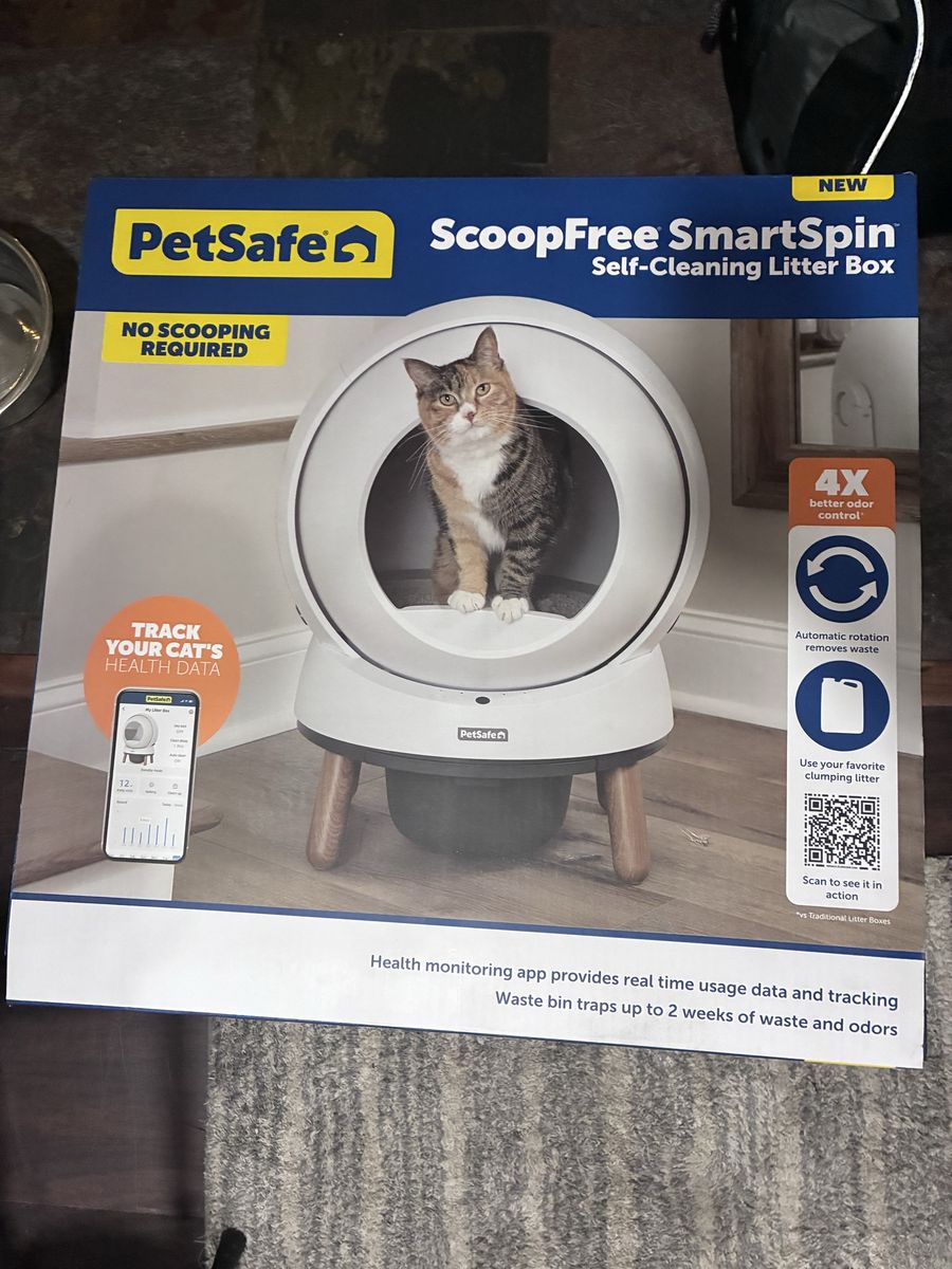 ScoopFree SmartSpin Self-Cleaning Litter Box