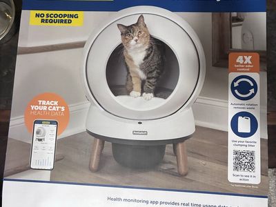 ScoopFree SmartSpin Self-Cleaning Litter Box
