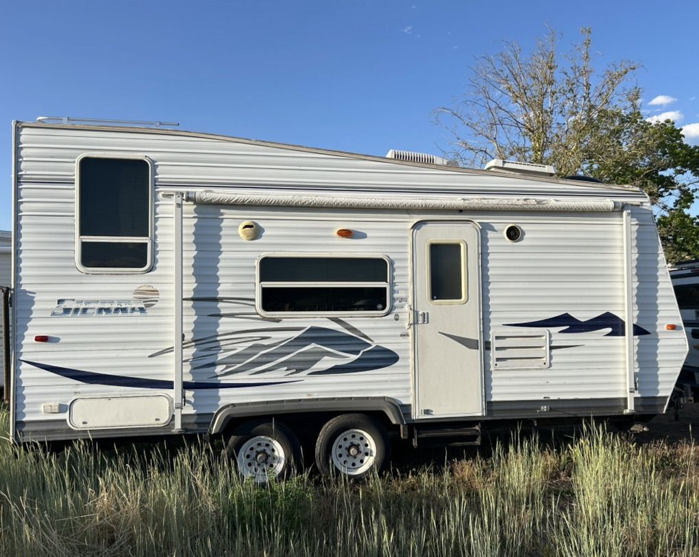 Forest River Sierra T21SP ToY Hauler