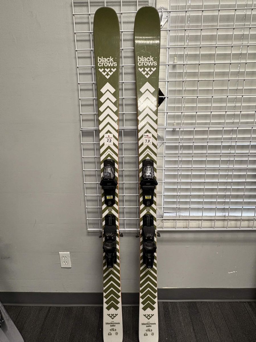 Black Crows Sato 179cm Skis w/ Atomic Strive 13 GW Demo Binding - Lightly Used 2026