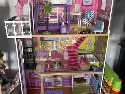 Big Ole Barbie House