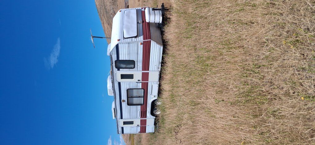 2001 Sunline Sunlite. 24'